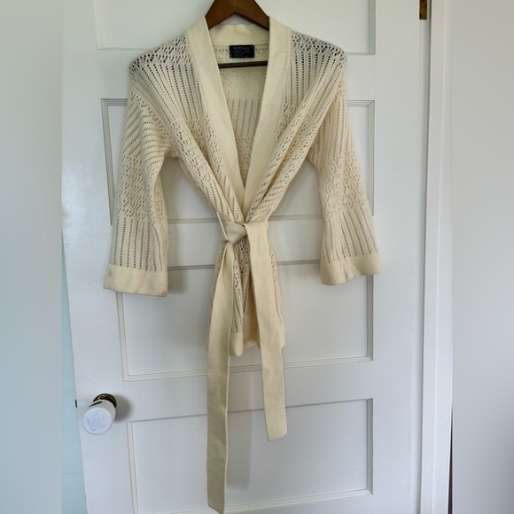 knitivo Sweaters - Vintage knitivo belted acrylic sweater